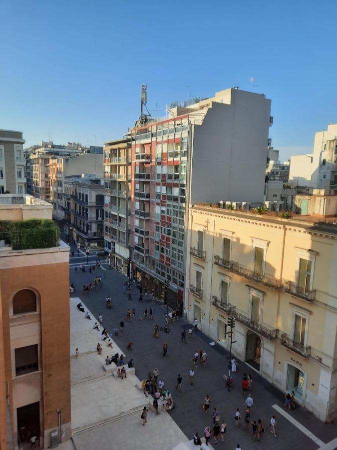 Interno 11 City View With Kitchen - 70 Mq Bari Esterno foto