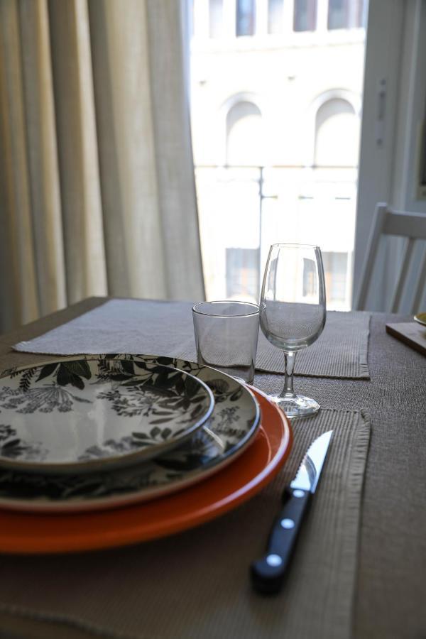 Interno 11 City View With Kitchen - 70 Mq Bari Esterno foto